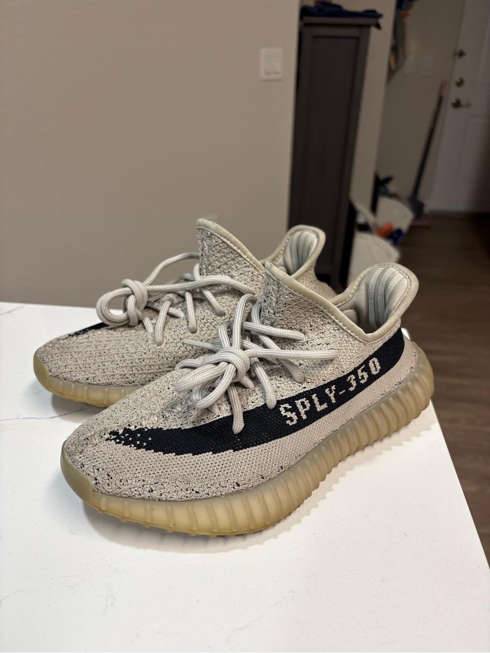 Adidas Yeezy Boost 350 V2 "SPLY-350" Tan/Black Size Youth 4